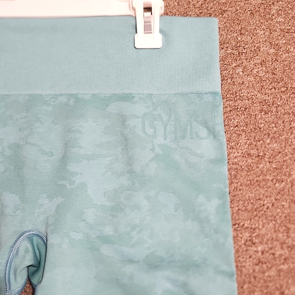 Gymshark Adapt Camo Seamless Leggings - Picture 3 of 7